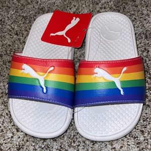 Youth sz 11 Puma Rainbow Slides NWT